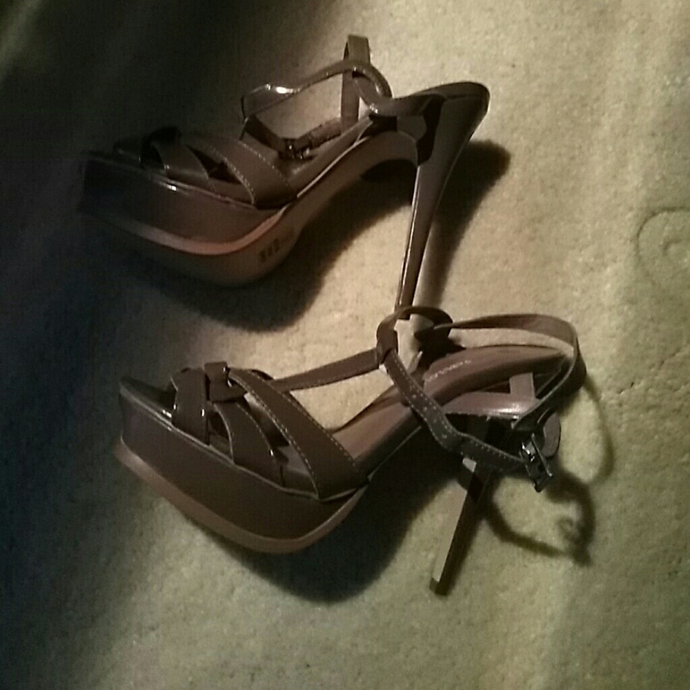 Shoes - Picture 6 of 6